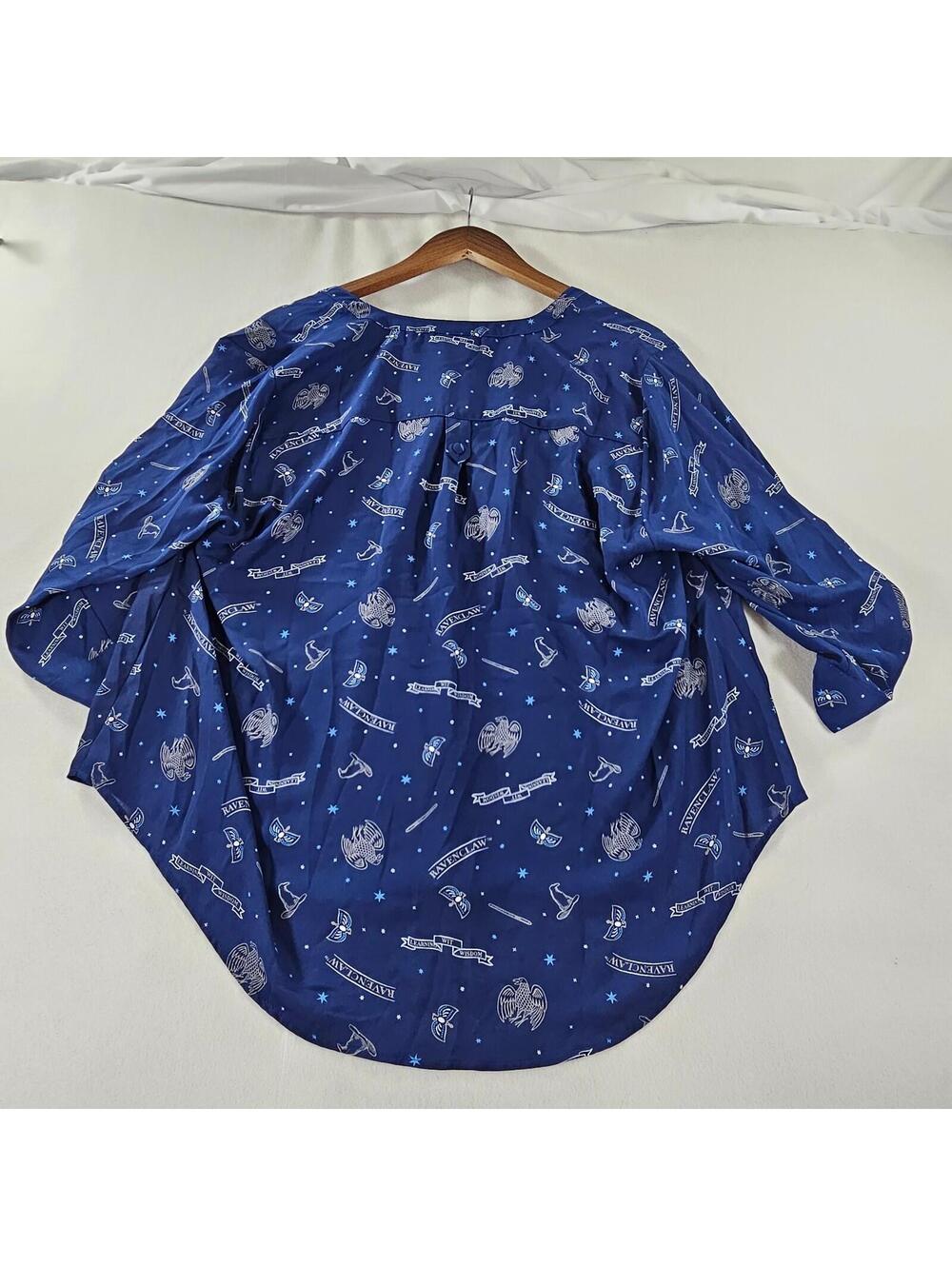 Torrid Harry Potter Ravenclaw Harper Blouse 3X Blue Celestial Stars Plus Size - Picture 8 of 12